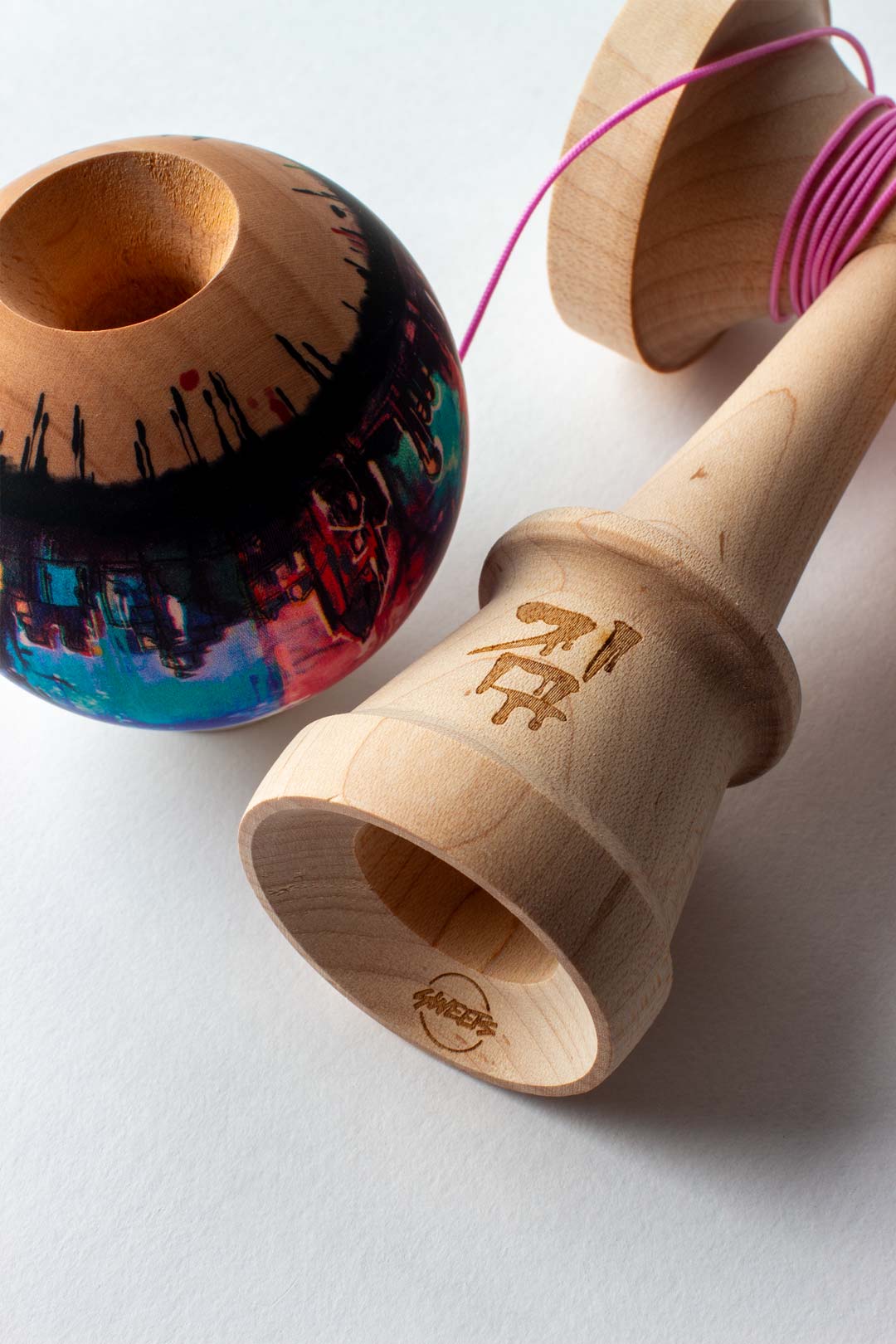 Kendama City Lights Edition – Artă, Skill și Energie Urbană