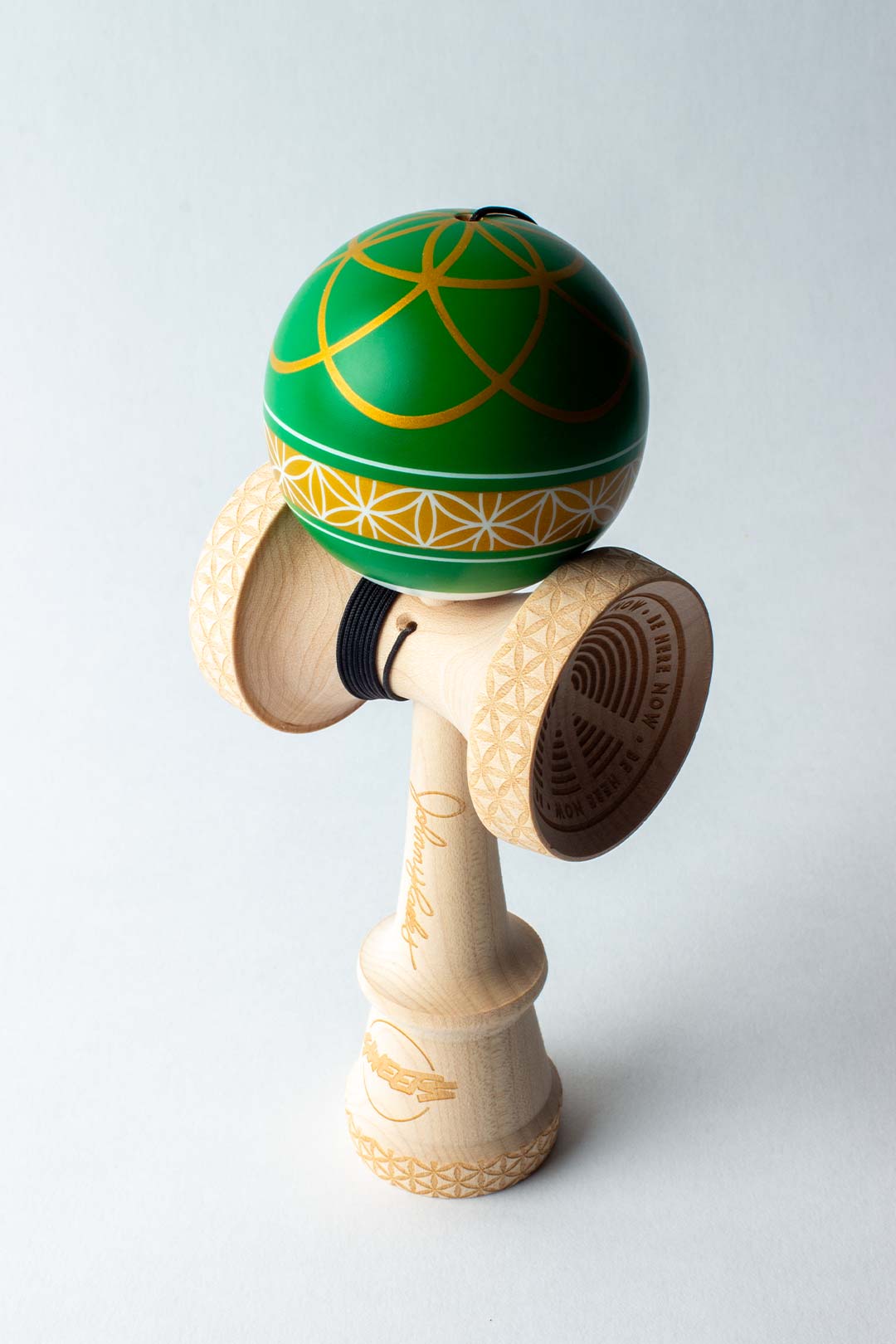 Kendama Pro „Sweets x Johnny” – Echilibru, Stil și Performanță de Top