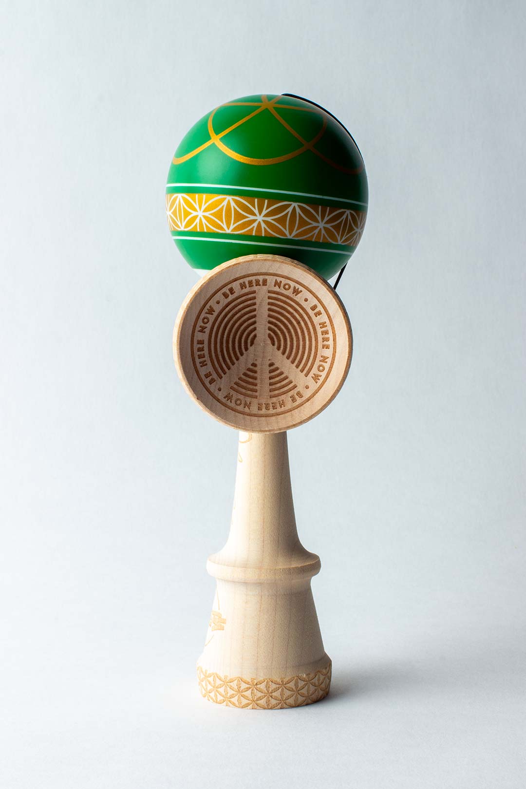 Kendama Pro „Sweets x Johnny” – Echilibru, Stil și Performanță de Top