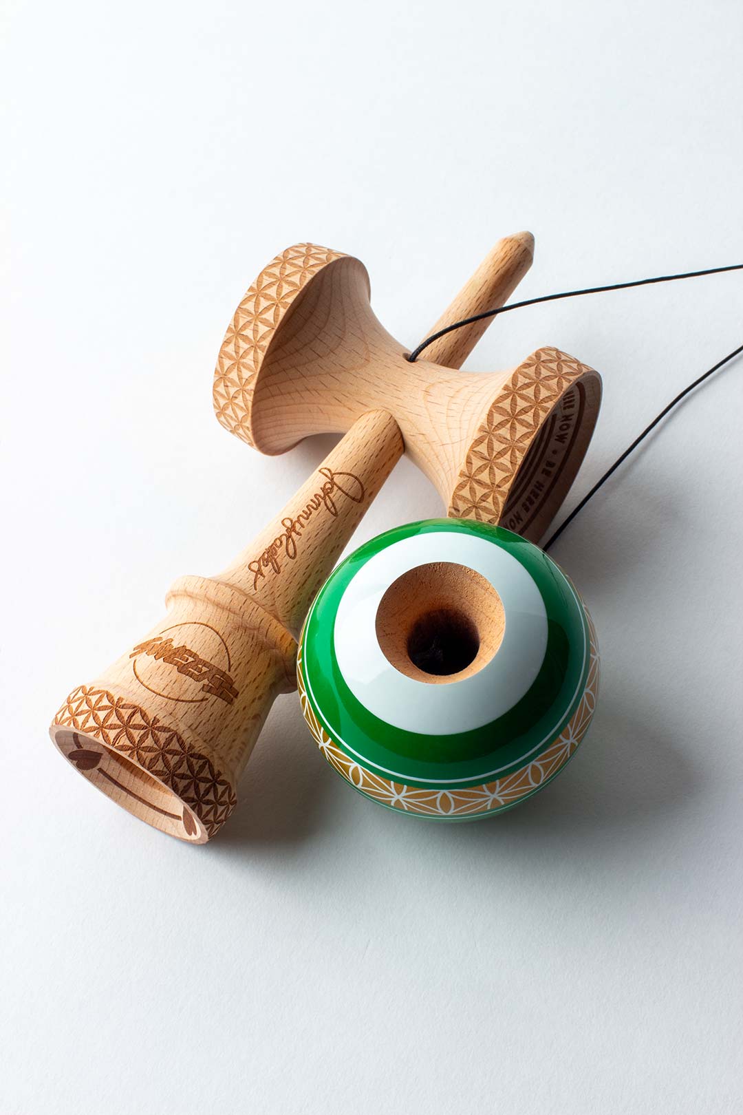 Kendama Pro „Sweets x Johnny” – Echilibru, Stil și Performanță de Top