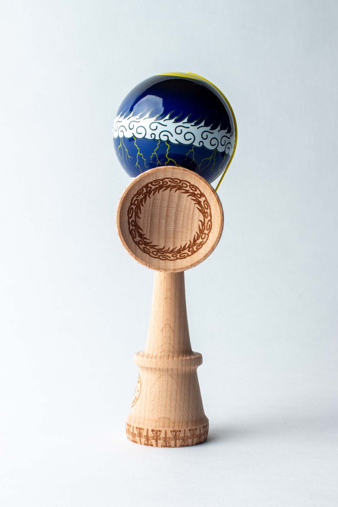 Kendama Pro „Storm Edition” – Puterea Fulgerului în Mâinile Tale ⚡