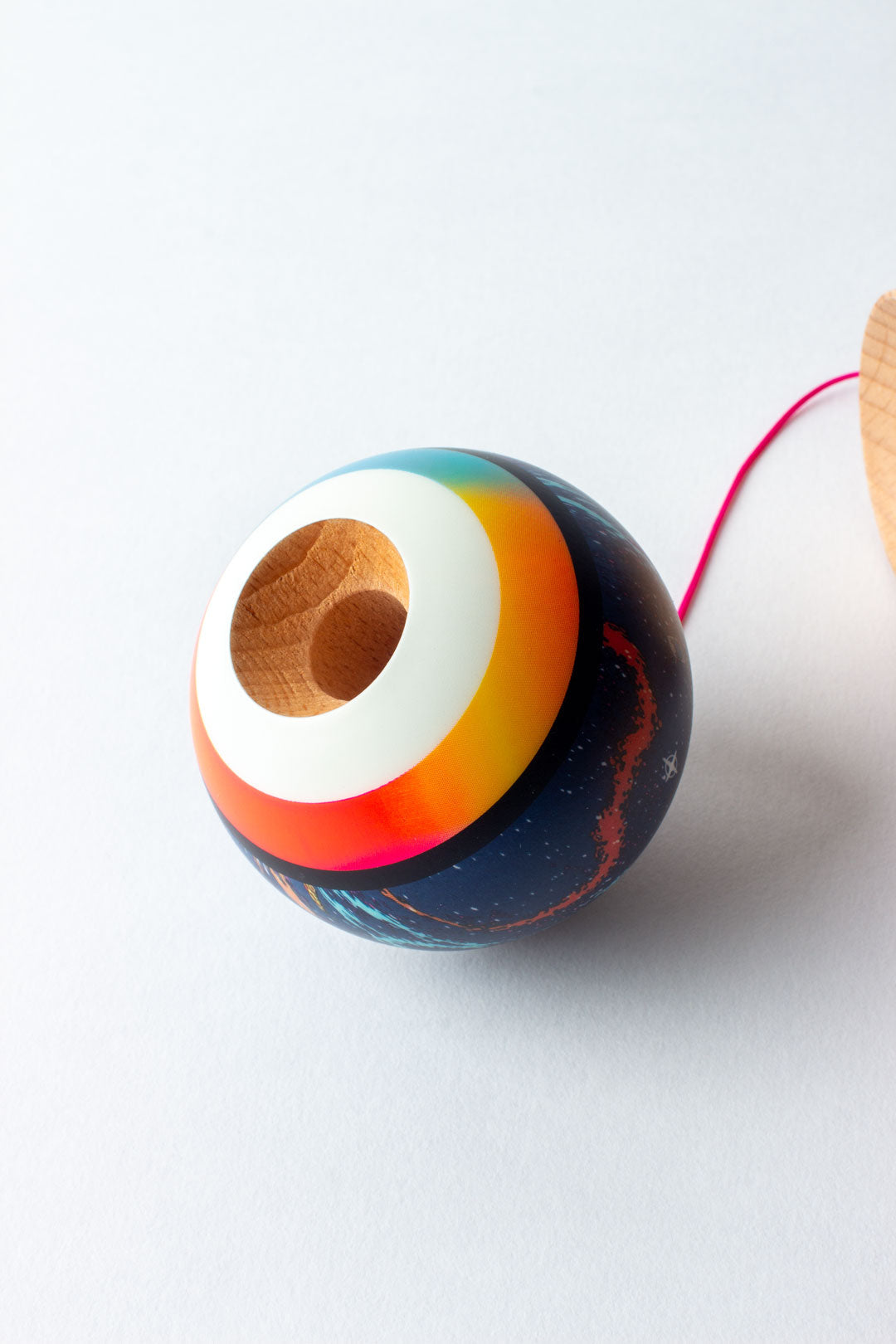 Kendama Pro „Cosmic Splash” – Explozie de Culoare și Energie Galactică 🌌🎨
