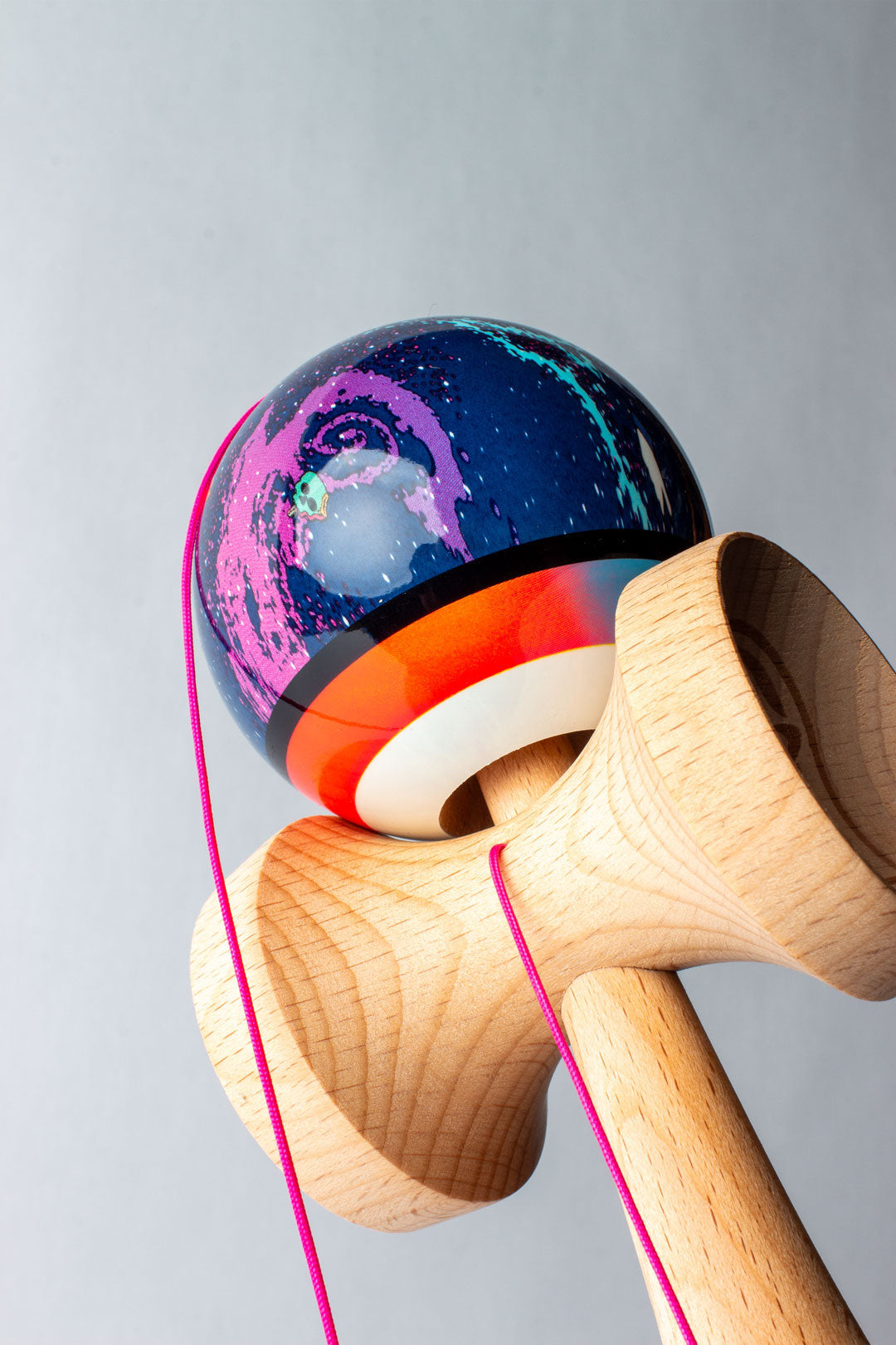 Kendama Pro „Cosmic Splash” – Explozie de Culoare și Energie Galactică 🌌🎨