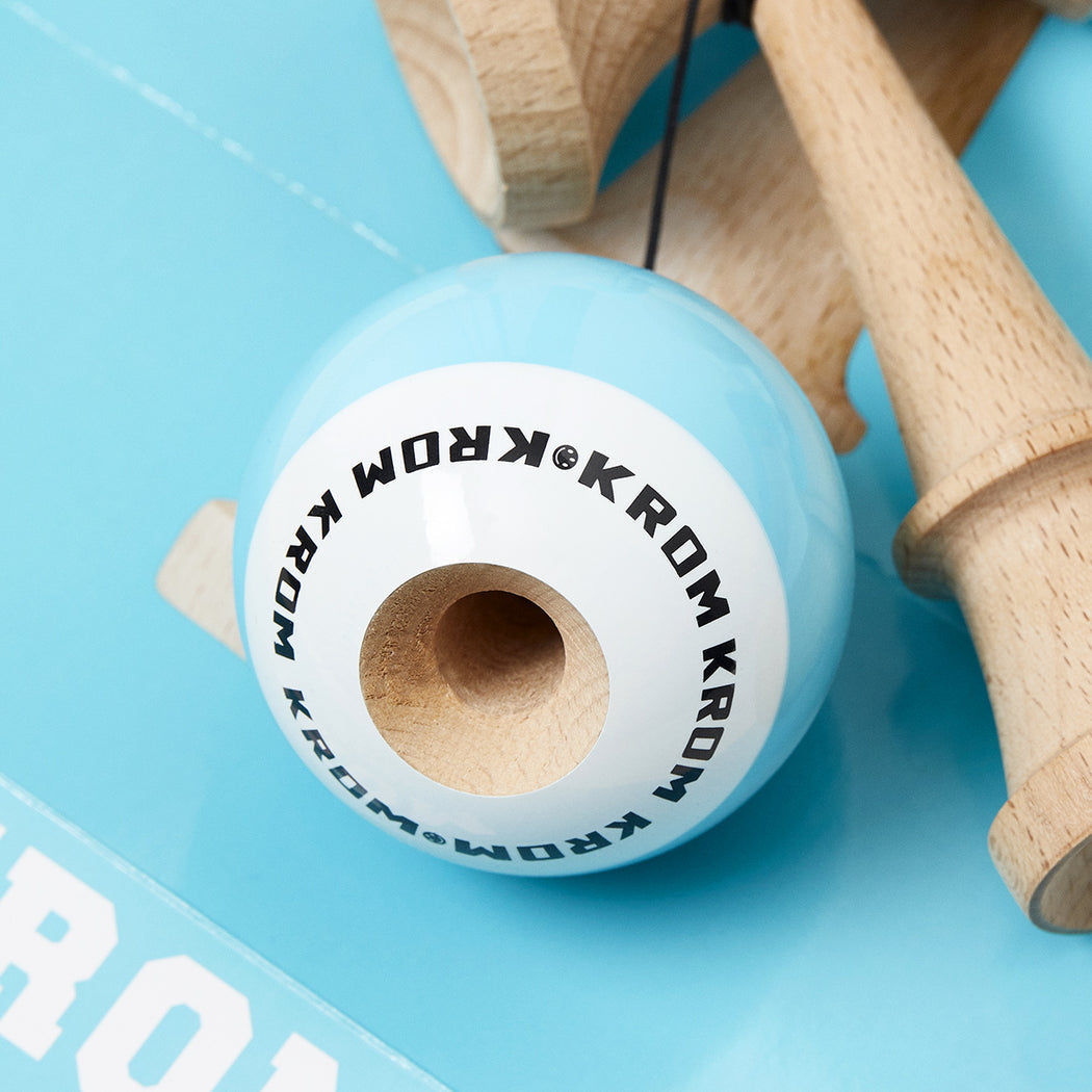 Kendama KROM Pop Aqua – Culoare Fresh și Performanță Garantată 🌊