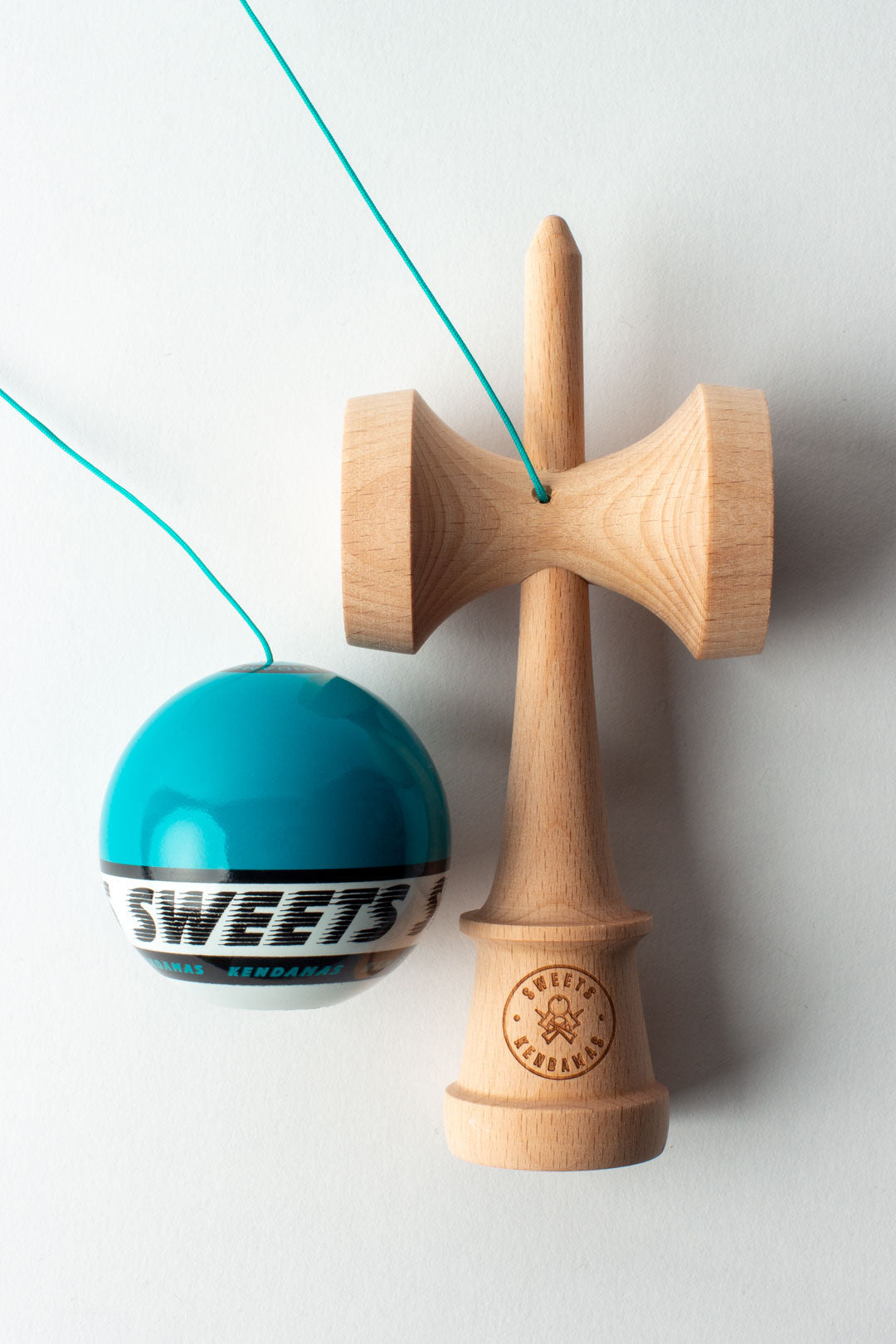 🎯 Kendama Sweets Starter – Teal | Perfectă pentru trick-uri și distracție