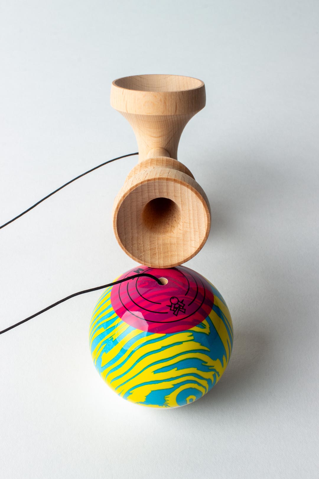 🎯 Kendama Sweets Grain Split – CMYK | Design unic, control maxim