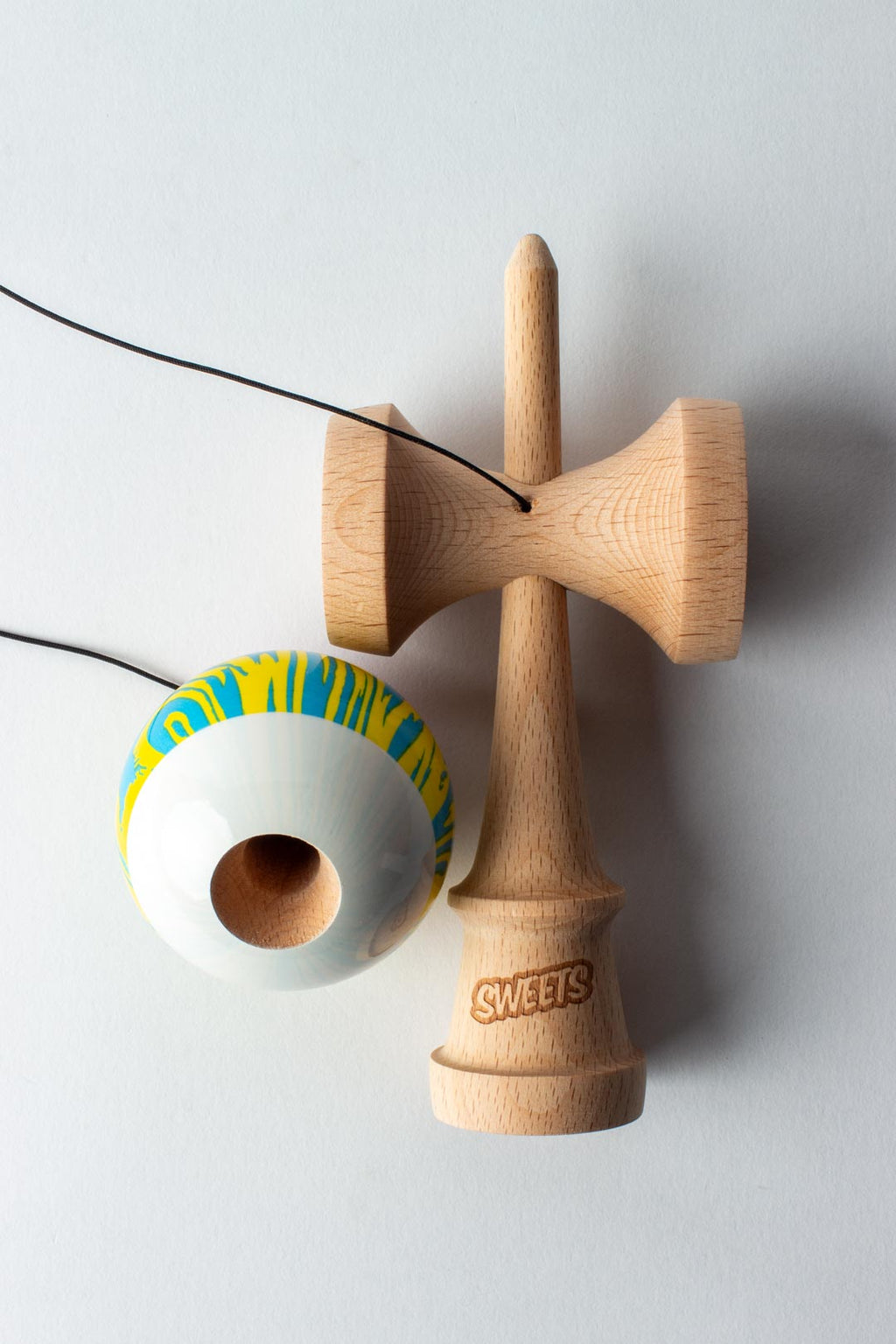 🎯 Kendama Sweets Grain Split – CMYK | Design unic, control maxim