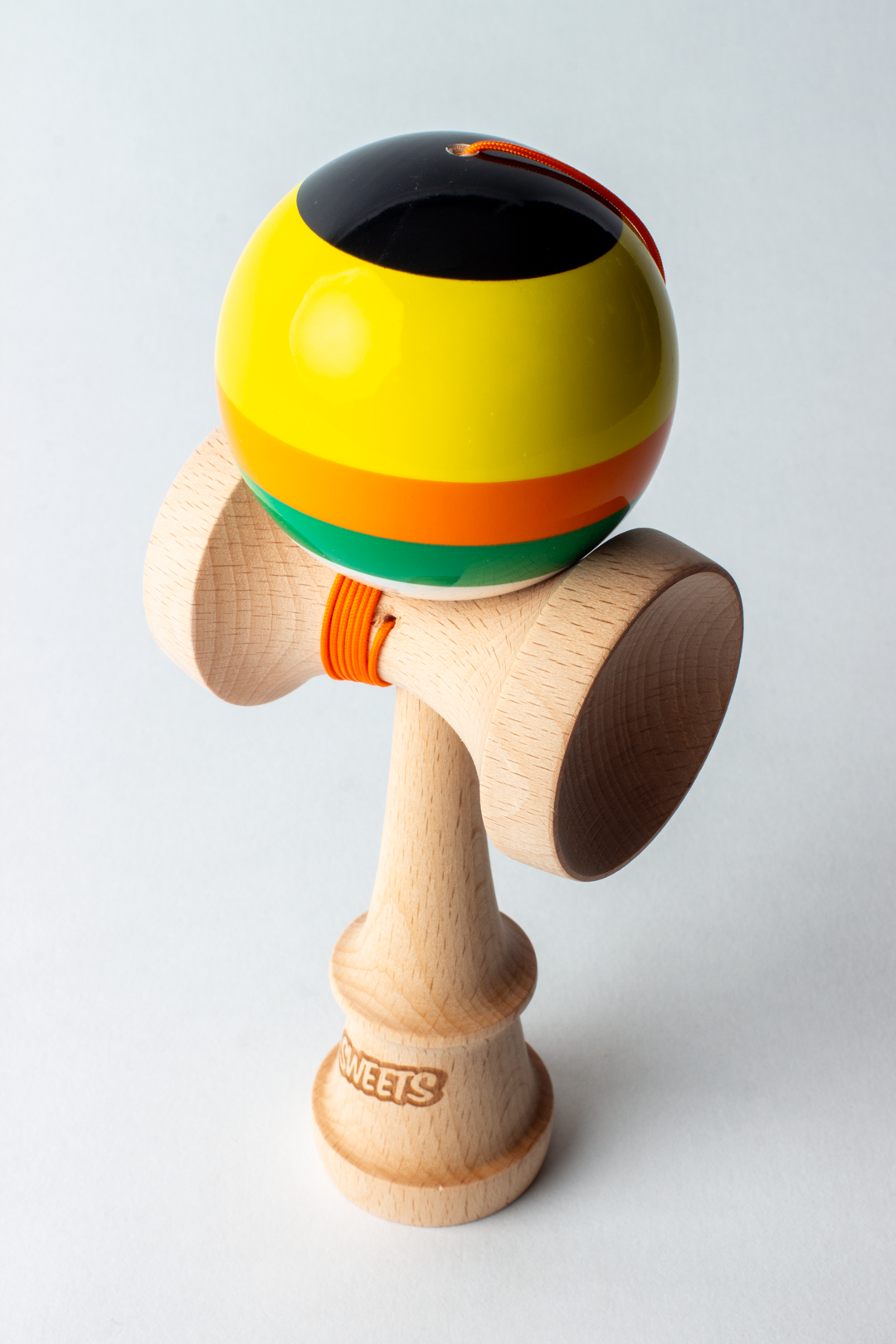 🎯 Kendama Sweets Classic 5 Stripe – Poncho | Design iconic cu un look fresh