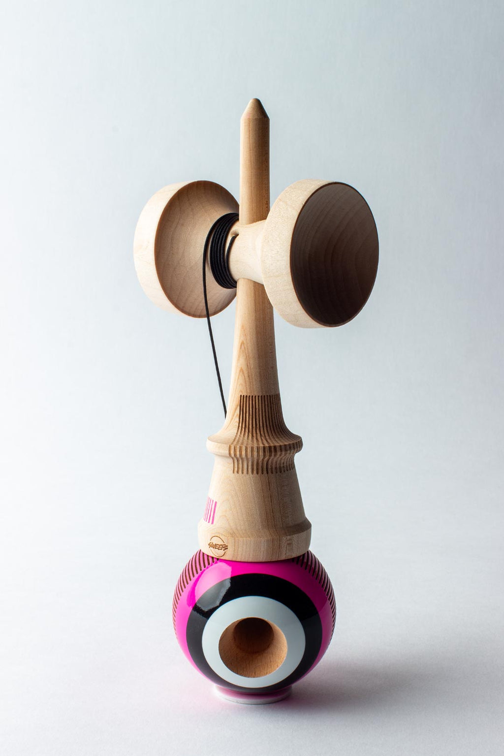 🎯 Kendama Broken Bones – Electric Pink | Control, antrenament și progres rapid