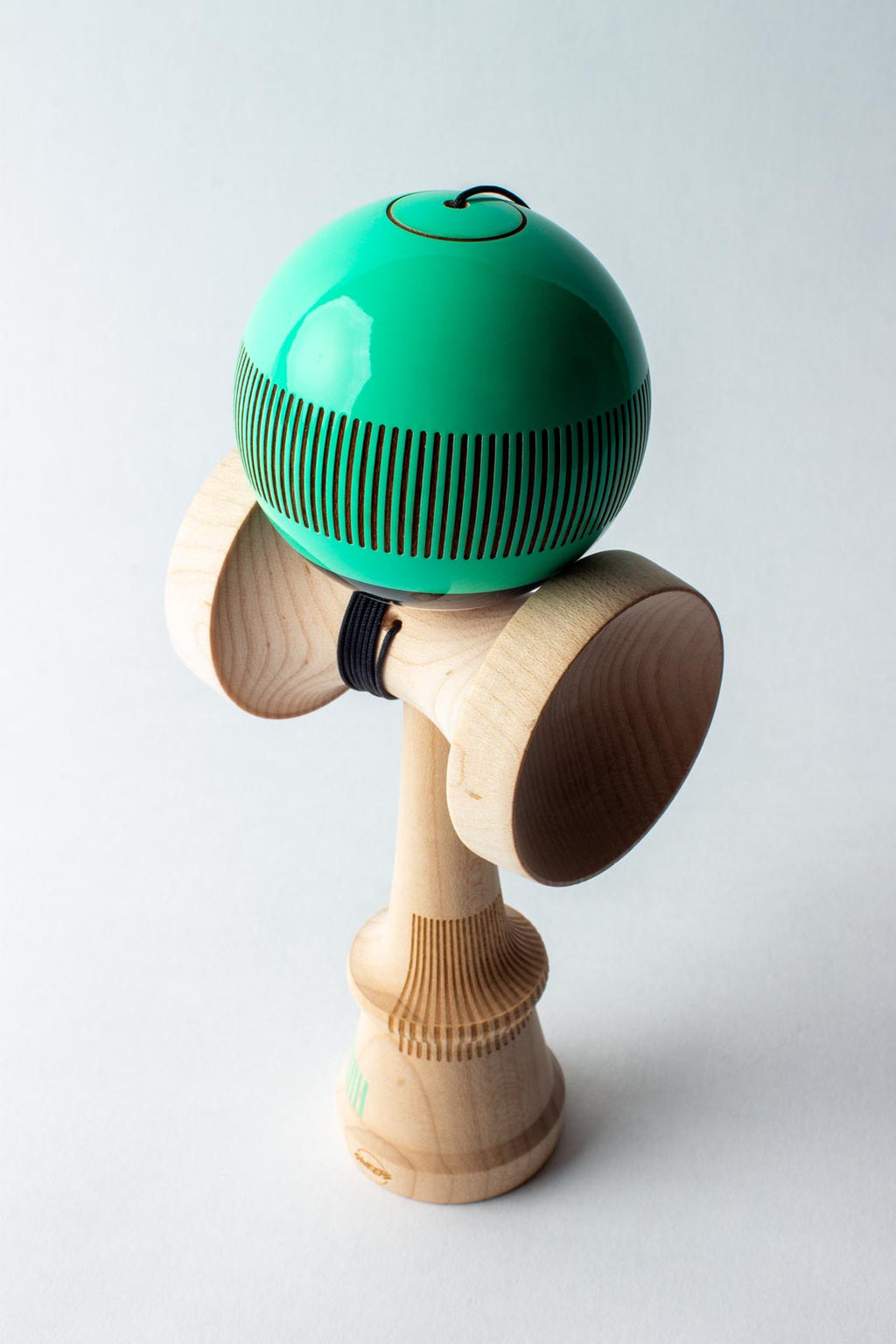 🎯 Kendama Broken Bones – Mint Green | Skill builder pentru trick-uri de nivel următor