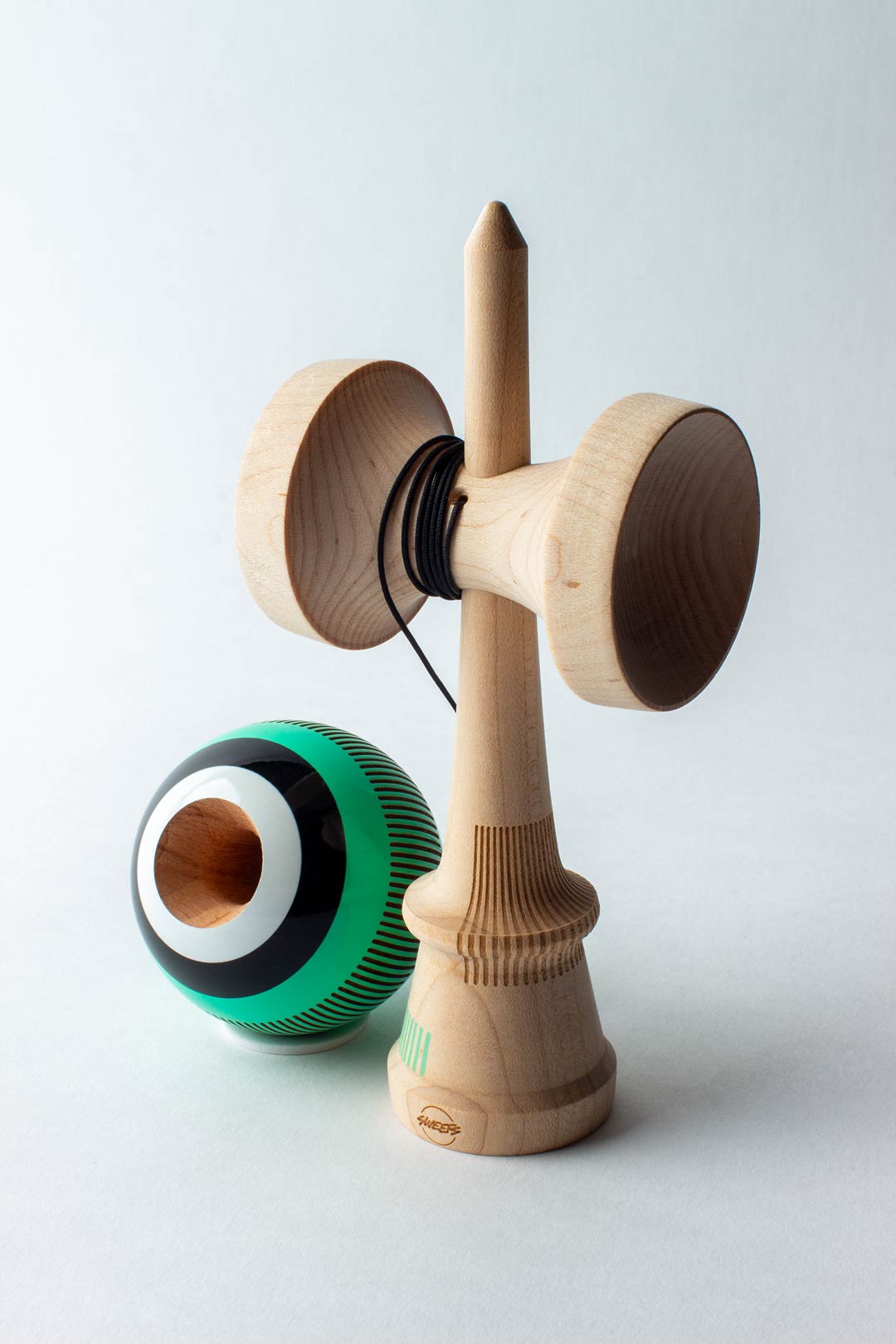 🎯 Kendama Broken Bones – Mint Green | Skill builder pentru trick-uri de nivel următor