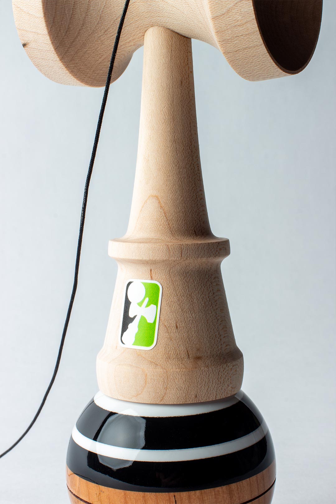 Kendama SWEETS LEAGUE CLASSIC – BLACK – LEGEND SHAPE
