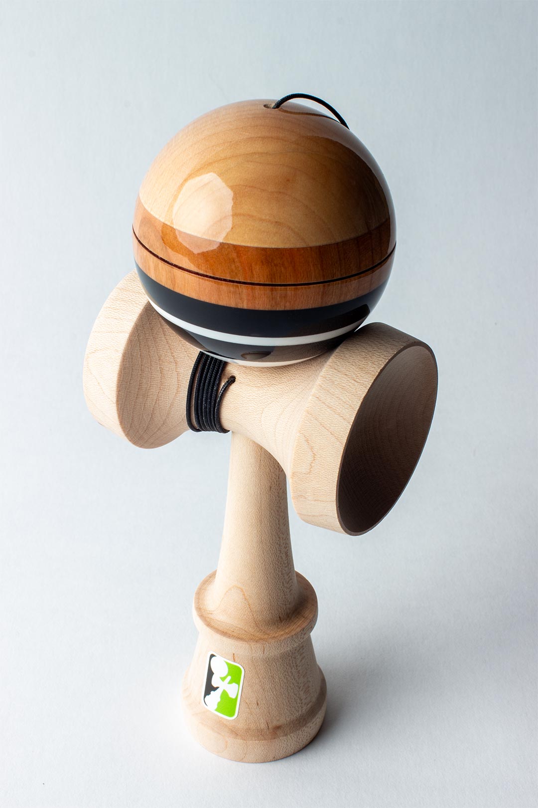 Kendama SWEETS LEAGUE CLASSIC – BLACK – LEGEND SHAPE