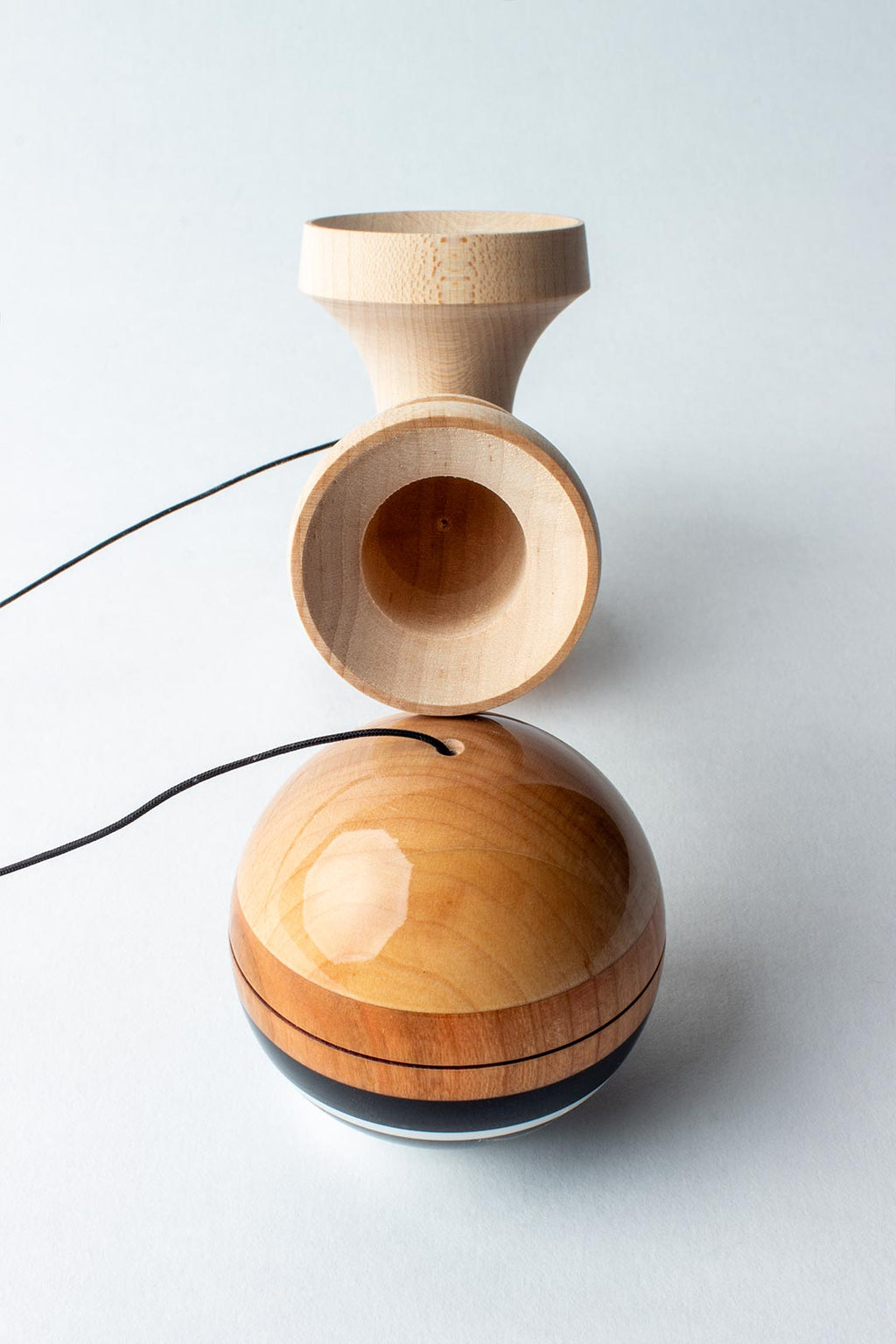 Kendama SWEETS LEAGUE CLASSIC – BLACK – LEGEND SHAPE