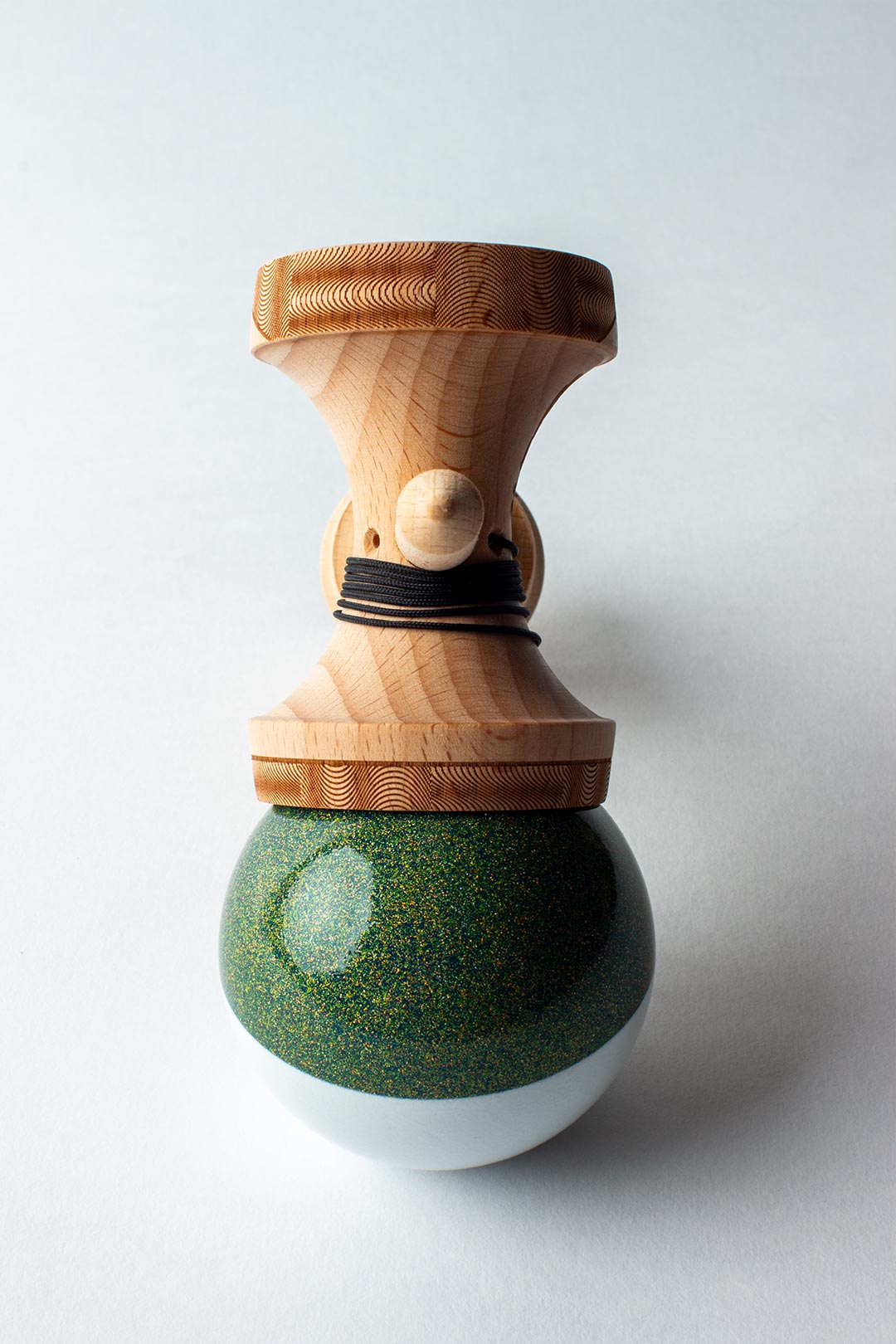 Kendama DISCO BOBBER – GREEN – BROKEN SHAPE
