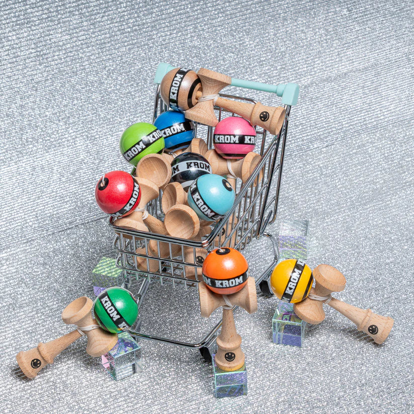 🎯 KROM MIKRO | Kendama de buzunar, distracție în mărime completă